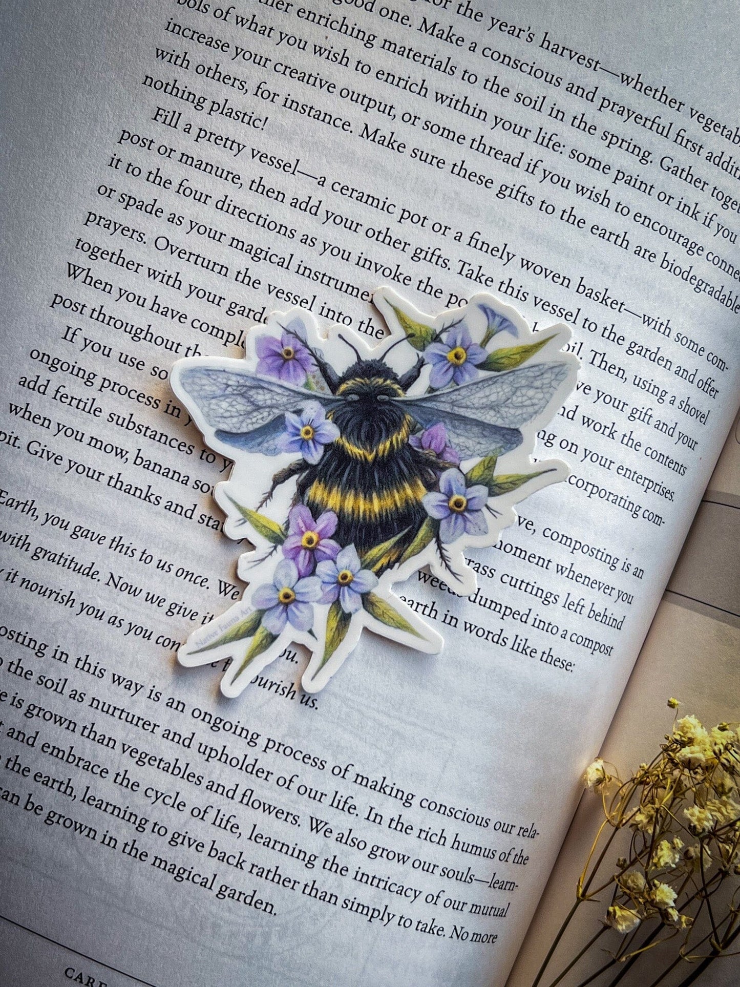 Wildlife and Botanical Stickers Vinyl Stickers Native Fauna Art Bumble Bee & Forget me Nots 3x3 
